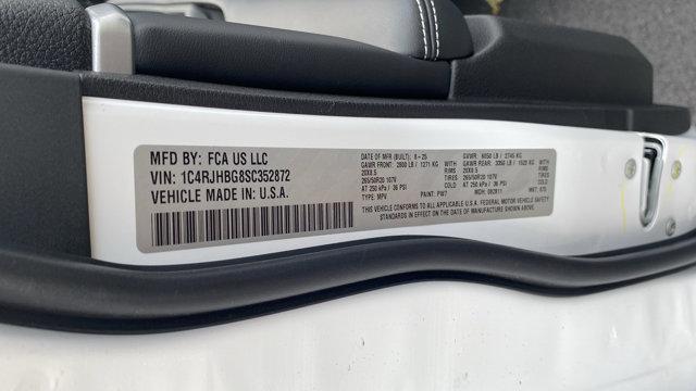 new 2025 Jeep Grand Cherokee car, priced at $52,415