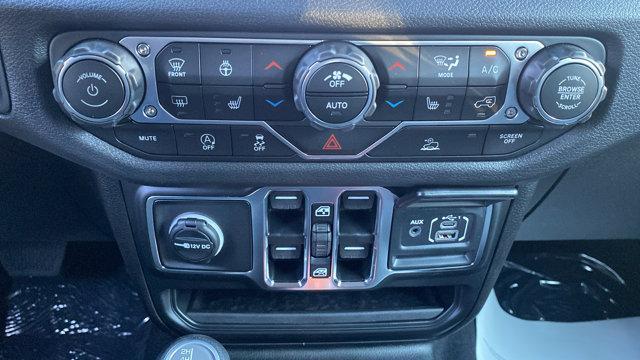 new 2025 Jeep Wrangler car, priced at $45,935