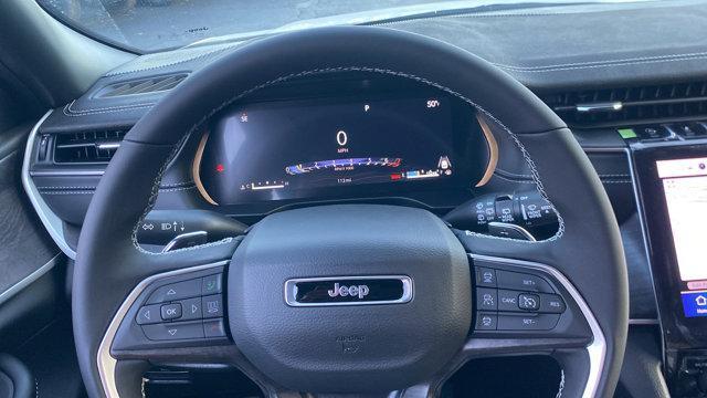 new 2025 Jeep Grand Cherokee car, priced at $43,590