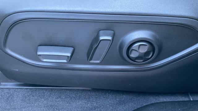 new 2025 Jeep Grand Cherokee car, priced at $43,590