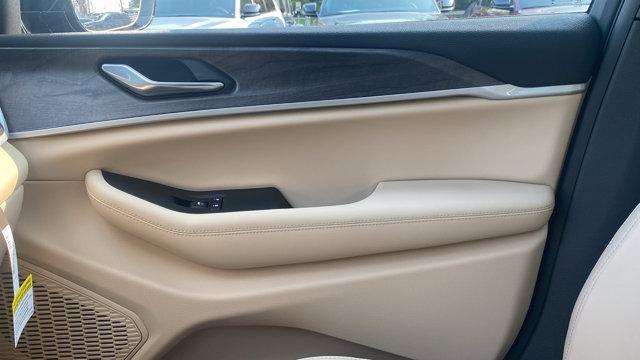 new 2025 Jeep Grand Cherokee L car, priced at $48,287