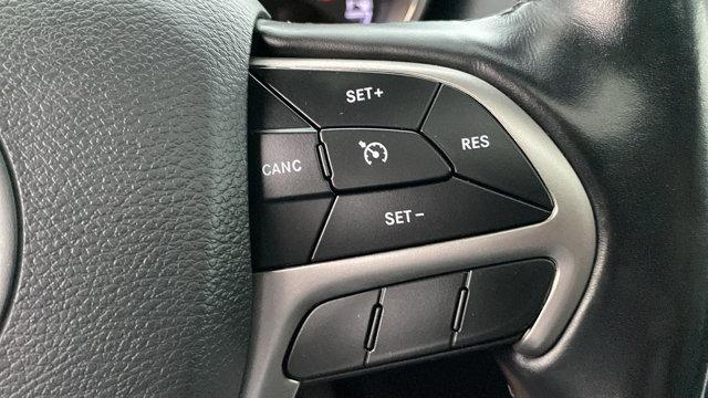 used 2020 Jeep Grand Cherokee car, priced at $25,000