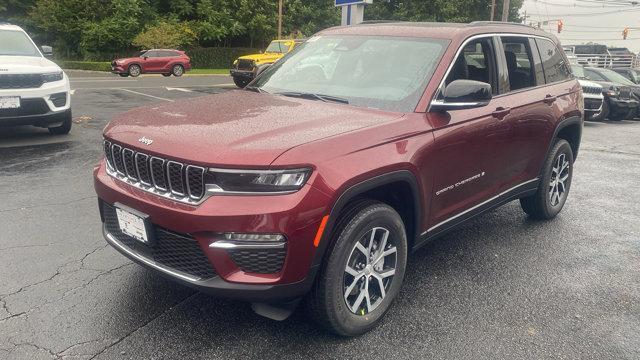 new 2025 Jeep Grand Cherokee car, priced at $48,810