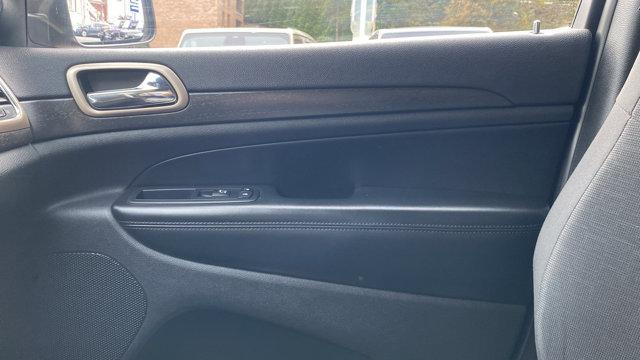 used 2016 Jeep Grand Cherokee car, priced at $13,499