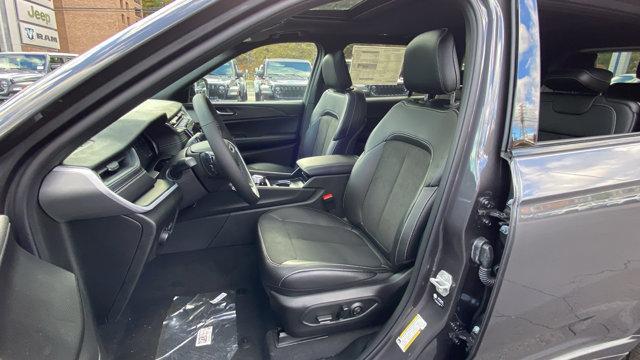 new 2025 Jeep Grand Cherokee L car, priced at $47,295