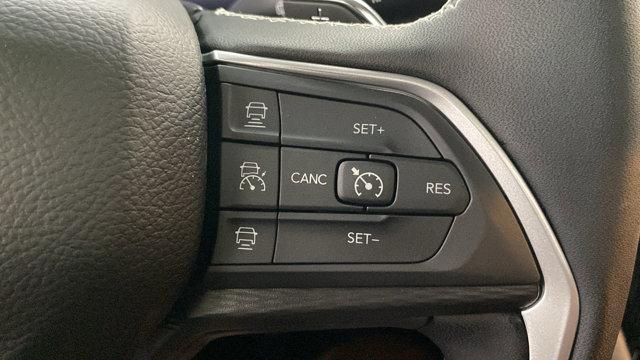 new 2025 Jeep Grand Cherokee car, priced at $42,115