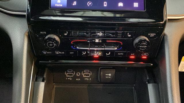 new 2025 Jeep Grand Cherokee car, priced at $42,115