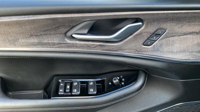 used 2024 Jeep Grand Cherokee car, priced at $43,244