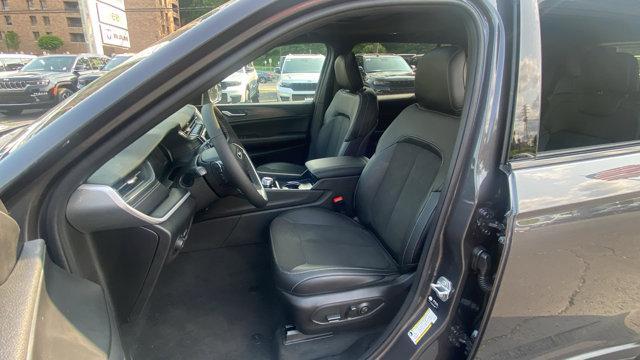 new 2025 Jeep Grand Cherokee L car, priced at $47,212