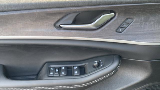 new 2025 Jeep Grand Cherokee car, priced at $47,715