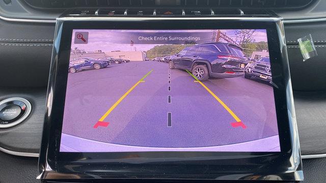 new 2025 Jeep Grand Cherokee car, priced at $47,715