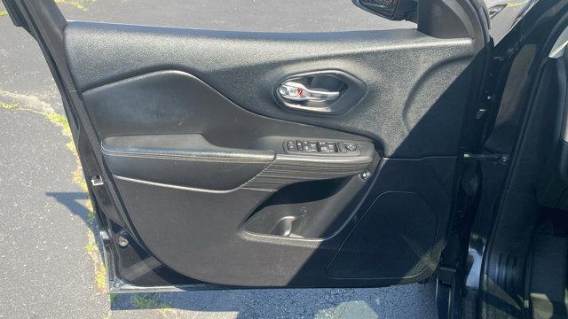used 2016 Jeep Cherokee car, priced at $13,244