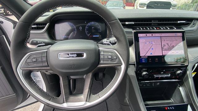 new 2025 Jeep Grand Cherokee car, priced at $44,990