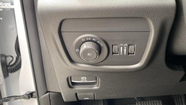 new 2025 Jeep Grand Cherokee car, priced at $44,990
