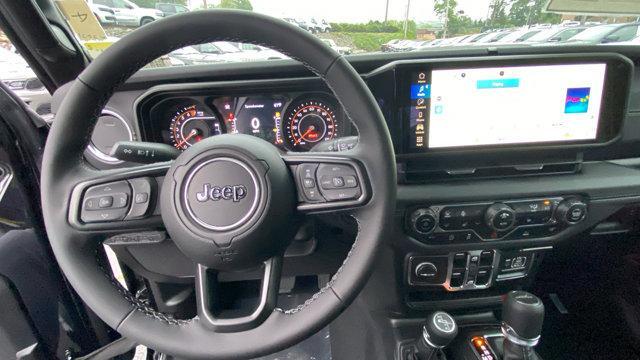 new 2025 Jeep Gladiator car, priced at $45,882