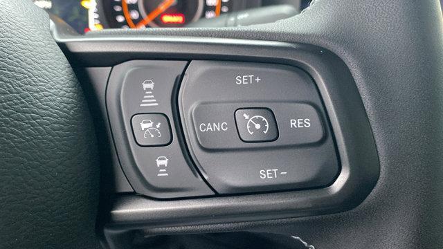 new 2025 Jeep Gladiator car, priced at $45,882