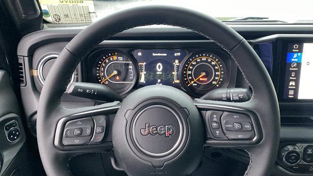 new 2025 Jeep Gladiator car, priced at $45,882