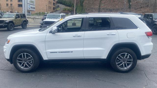 used 2022 Jeep Grand Cherokee car, priced at $29,877