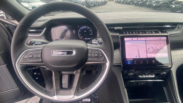 new 2025 Jeep Grand Cherokee car, priced at $47,232