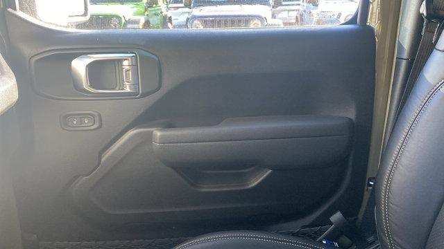 new 2025 Jeep Wrangler car, priced at $53,735