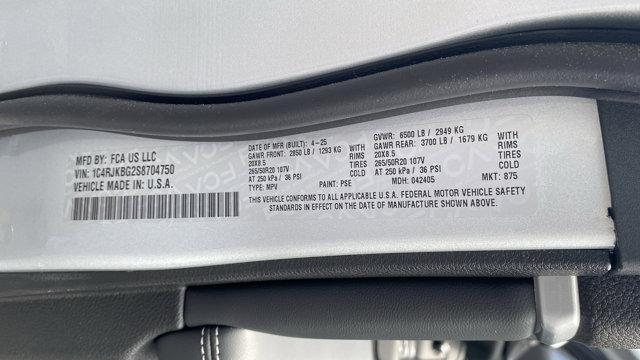 new 2025 Jeep Grand Cherokee L car, priced at $51,437