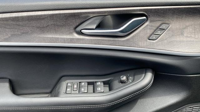 new 2025 Jeep Grand Cherokee L car, priced at $51,437