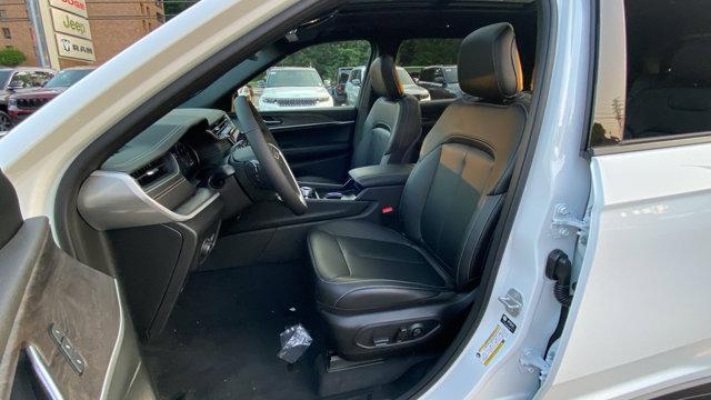new 2025 Jeep Grand Cherokee L car, priced at $47,215