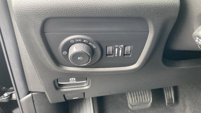 new 2025 Jeep Grand Cherokee car, priced at $53,010