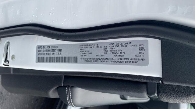 new 2025 Jeep Grand Cherokee L car, priced at $42,585