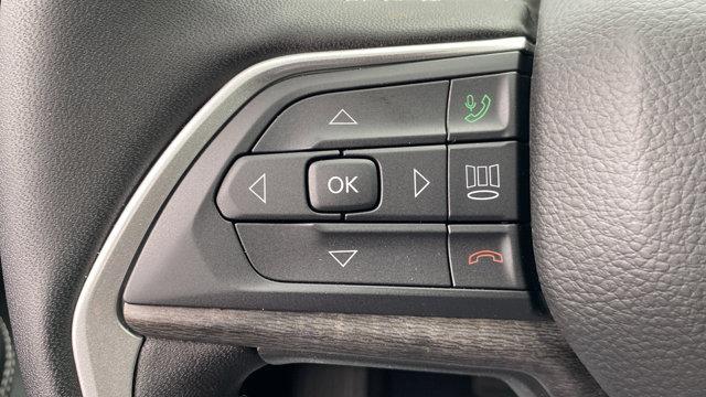 new 2025 Jeep Grand Cherokee car, priced at $46,396
