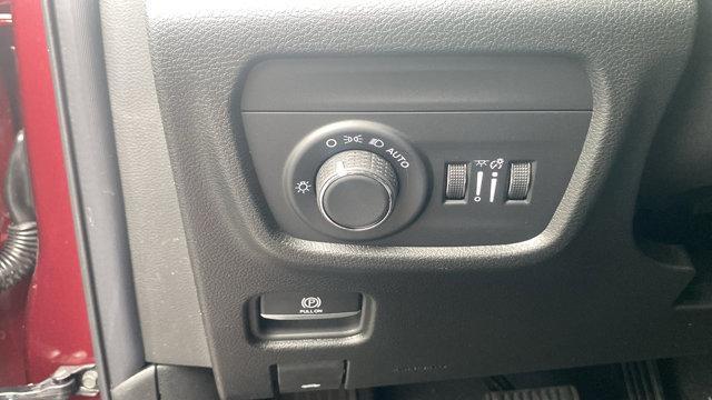 new 2025 Jeep Grand Cherokee car, priced at $43,710