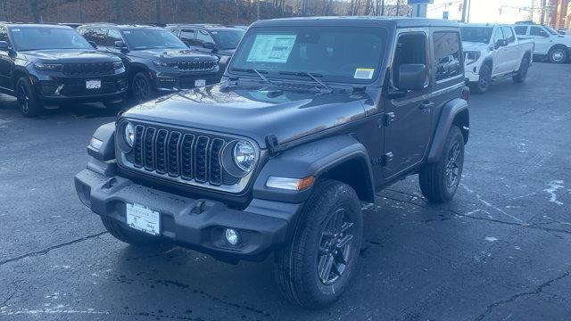 new 2025 Jeep Wrangler car, priced at $41,590