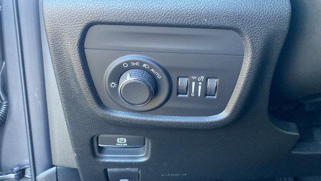 new 2025 Jeep Grand Cherokee car, priced at $46,350