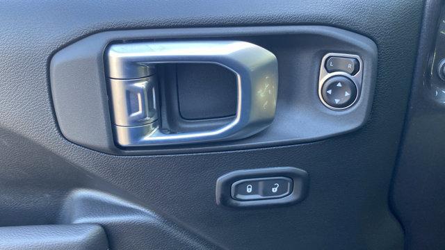 new 2025 Jeep Wrangler car, priced at $52,665