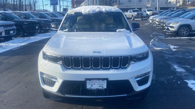 new 2025 Jeep Grand Cherokee car, priced at $42,700