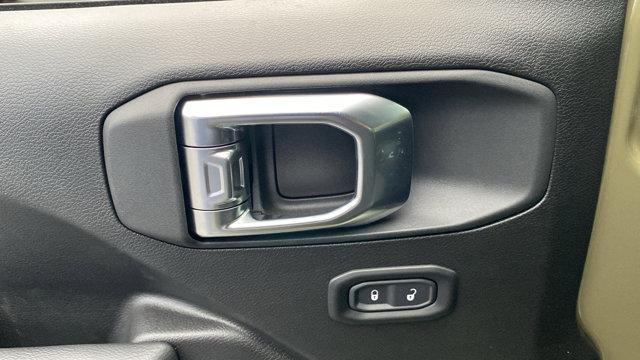 new 2026 Jeep Wrangler car, priced at $41,340