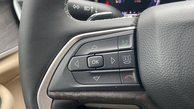 new 2025 Jeep Grand Cherokee car, priced at $42,475