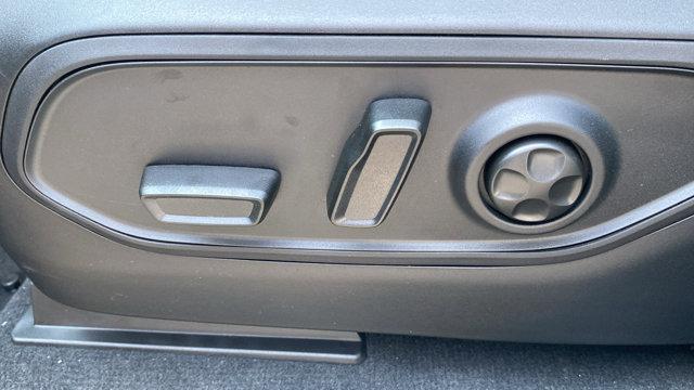 new 2025 Jeep Grand Cherokee car, priced at $45,160