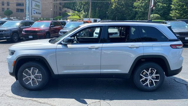 new 2025 Jeep Grand Cherokee car, priced at $45,160