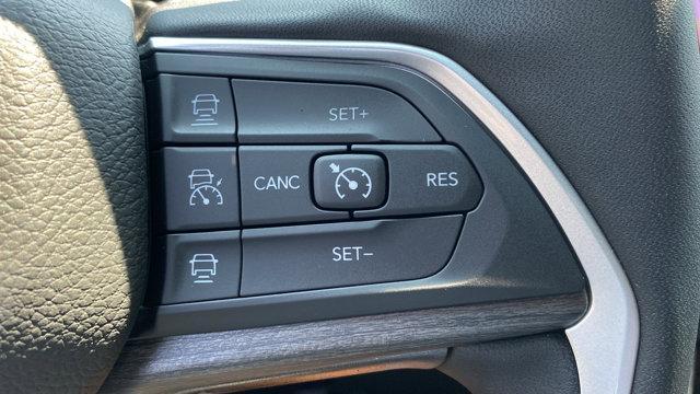 new 2025 Jeep Grand Cherokee car, priced at $45,160