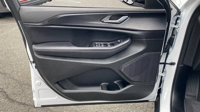 used 2025 Jeep Grand Cherokee car, priced at $42,588