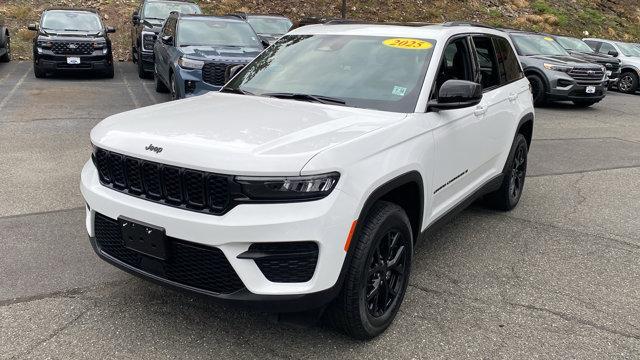 used 2025 Jeep Grand Cherokee car, priced at $42,588