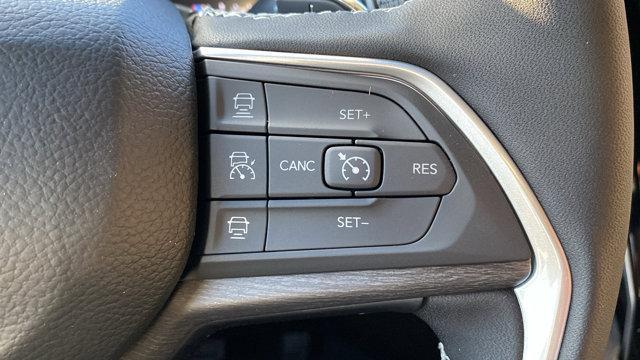 new 2025 Jeep Grand Cherokee car, priced at $45,685