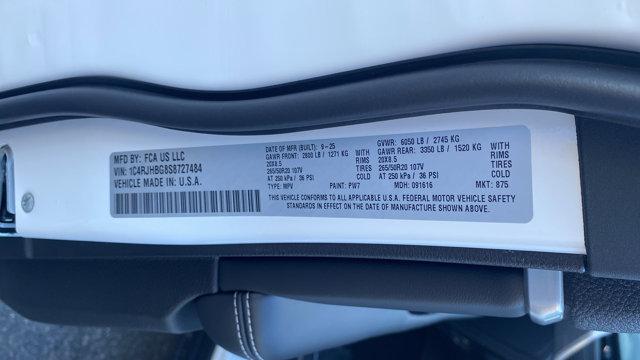 new 2025 Jeep Grand Cherokee car, priced at $52,415
