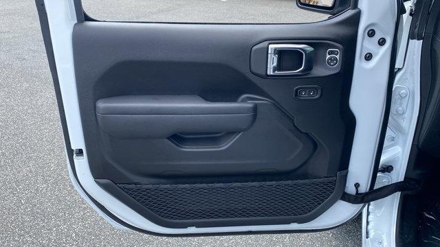 new 2025 Jeep Wrangler car, priced at $50,840