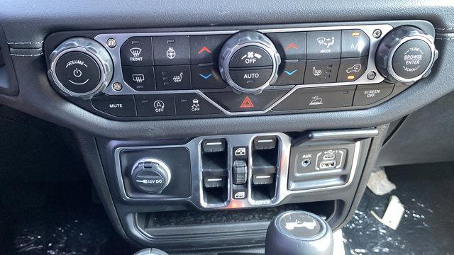 new 2025 Jeep Wrangler car, priced at $53,215