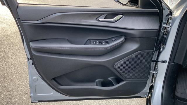 new 2025 Jeep Grand Cherokee car, priced at $47,155