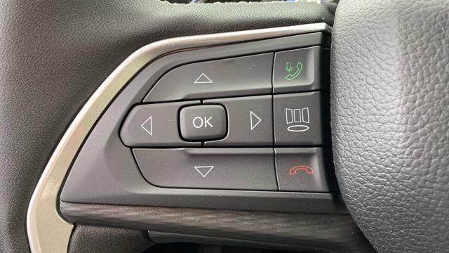 new 2025 Jeep Grand Cherokee car, priced at $47,155