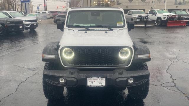 new 2025 Jeep Wrangler car, priced at $52,870