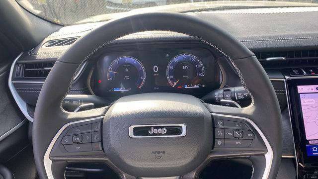 new 2025 Jeep Grand Cherokee car, priced at $43,070